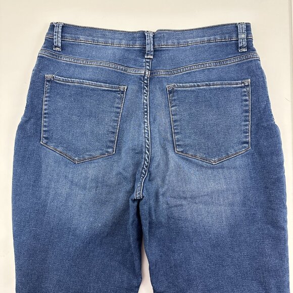 Lee Classic Fit Straight Leg Women's size 14 Dark Wash Blue Denim Jeans - Picture 4 of 4